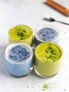 Блакитний, червоний, помаранчевий НЕ матча блакитний латте